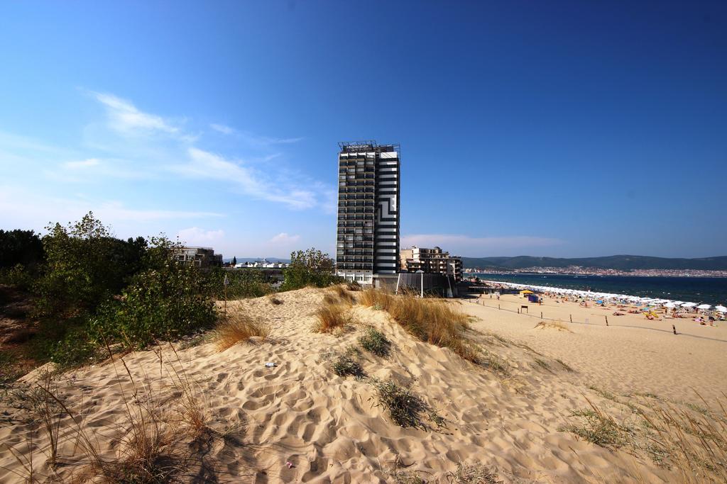 Menada Dune Residence Apartments Pantai Sunny Bagian luar foto