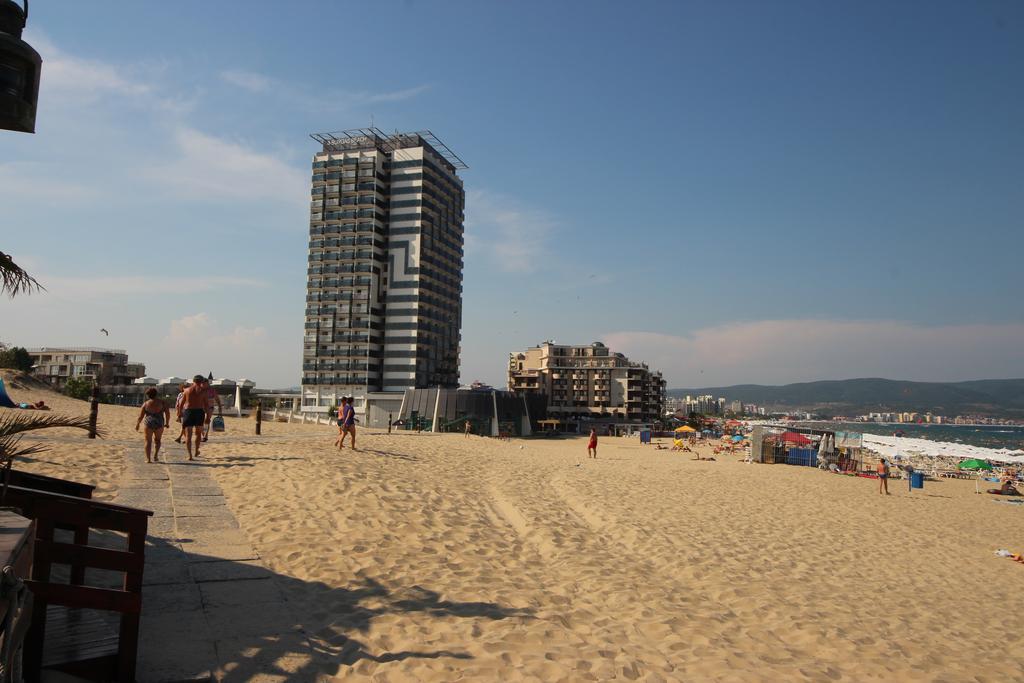 Menada Dune Residence Apartments Pantai Sunny Bagian luar foto