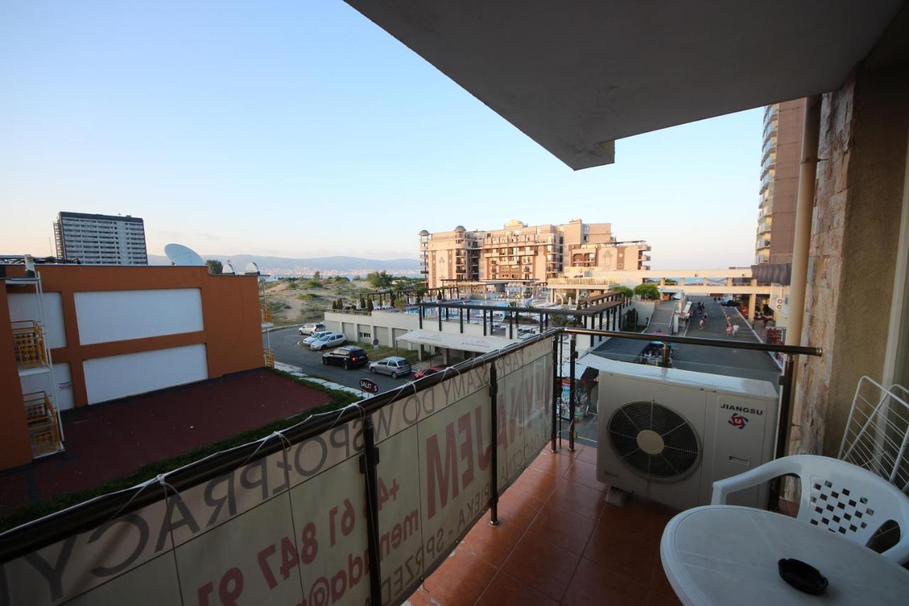 Menada Dune Residence Apartments Pantai Sunny Bagian luar foto
